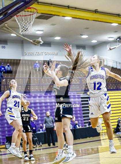 Thumbnail 2 in Noblesville vs Homestead  (IHSAA 4A Regional Semifinal) photogallery.