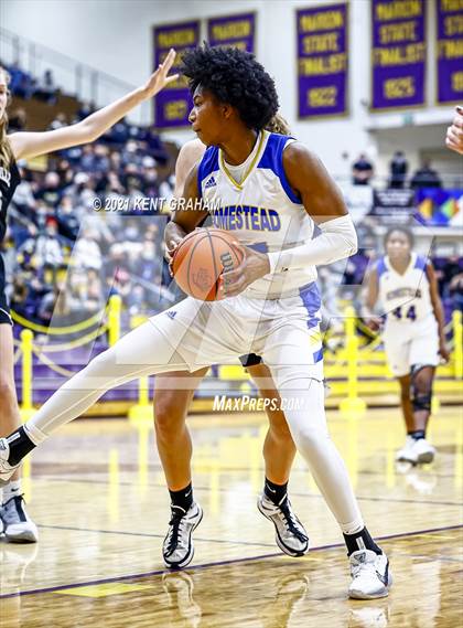 Thumbnail 3 in Noblesville vs Homestead  (IHSAA 4A Regional Semifinal) photogallery.