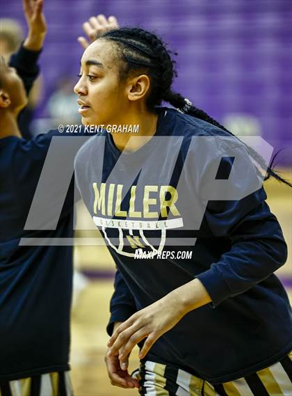 Thumbnail 1 in Noblesville vs Homestead  (IHSAA 4A Regional Semifinal) photogallery.