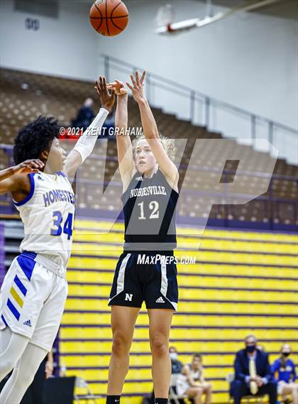Thumbnail 1 in Noblesville vs Homestead  (IHSAA 4A Regional Semifinal) photogallery.