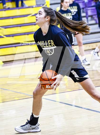 Thumbnail 1 in Noblesville vs Homestead  (IHSAA 4A Regional Semifinal) photogallery.