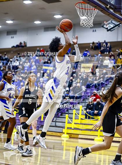 Thumbnail 2 in Noblesville vs Homestead  (IHSAA 4A Regional Semifinal) photogallery.