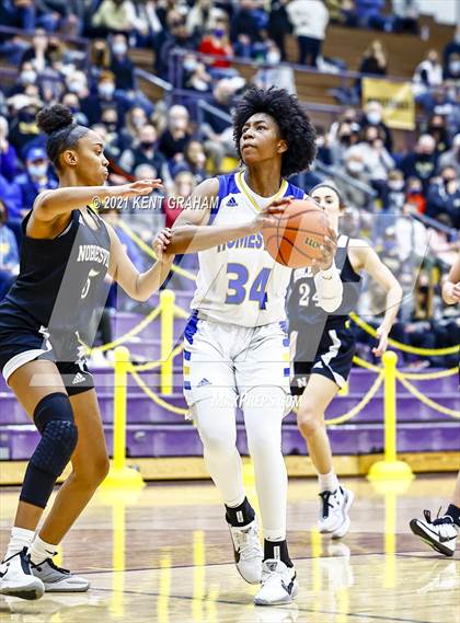 Thumbnail 2 in Noblesville vs Homestead  (IHSAA 4A Regional Semifinal) photogallery.