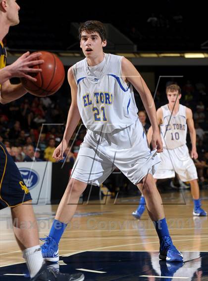 Thumbnail 2 in El Toro vs. Santa Monica (CIF SS D1A Final) photogallery.