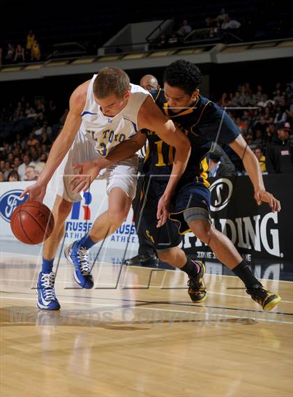 Thumbnail 2 in El Toro vs. Santa Monica (CIF SS D1A Final) photogallery.