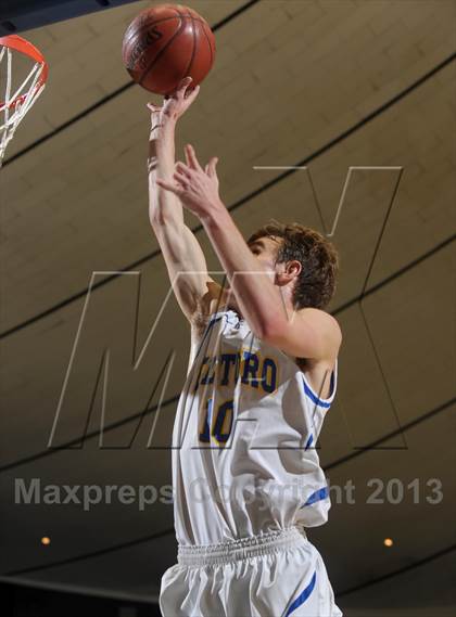 Thumbnail 3 in El Toro vs. Santa Monica (CIF SS D1A Final) photogallery.