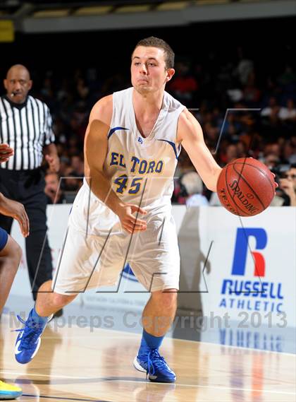 Thumbnail 2 in El Toro vs. Santa Monica (CIF SS D1A Final) photogallery.