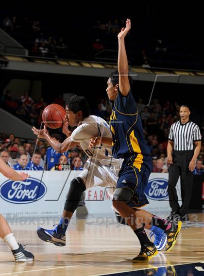 Thumbnail 1 in El Toro vs. Santa Monica (CIF SS D1A Final) photogallery.