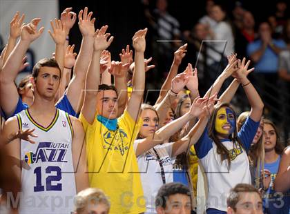 Thumbnail 1 in El Toro vs. Santa Monica (CIF SS D1A Final) photogallery.