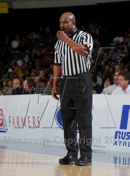 Thumbnail 3 in El Toro vs. Santa Monica (CIF SS D1A Final) photogallery.