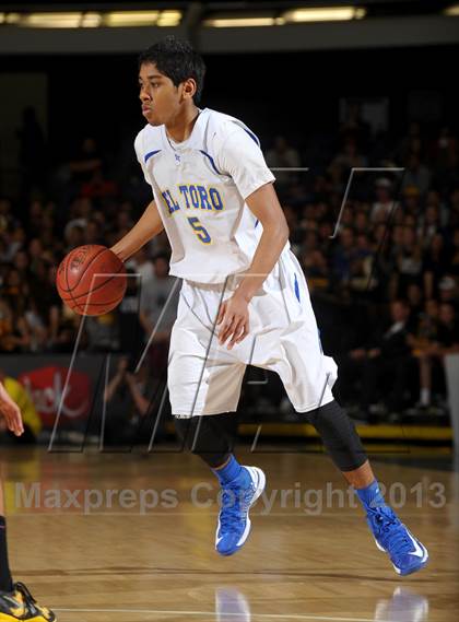 Thumbnail 2 in El Toro vs. Santa Monica (CIF SS D1A Final) photogallery.