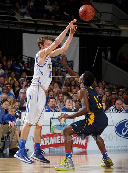 Thumbnail 1 in El Toro vs. Santa Monica (CIF SS D1A Final) photogallery.