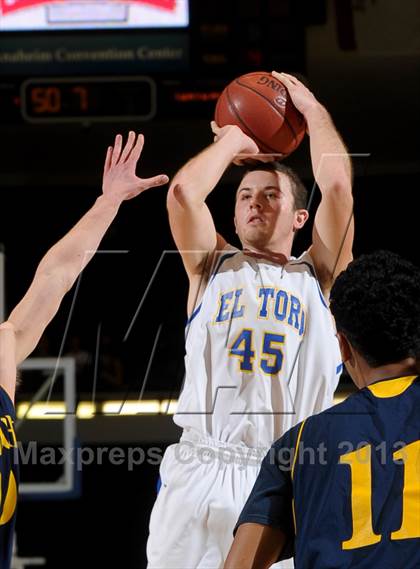 Thumbnail 3 in El Toro vs. Santa Monica (CIF SS D1A Final) photogallery.