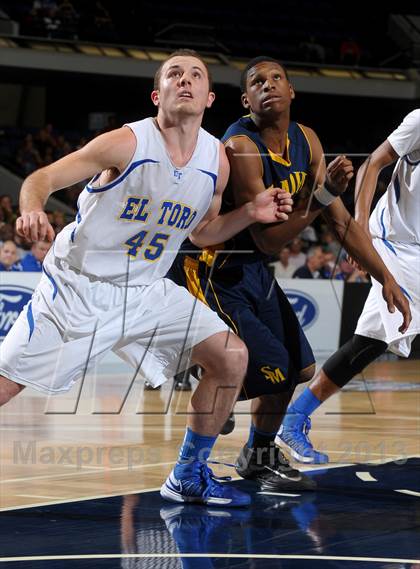 Thumbnail 2 in El Toro vs. Santa Monica (CIF SS D1A Final) photogallery.