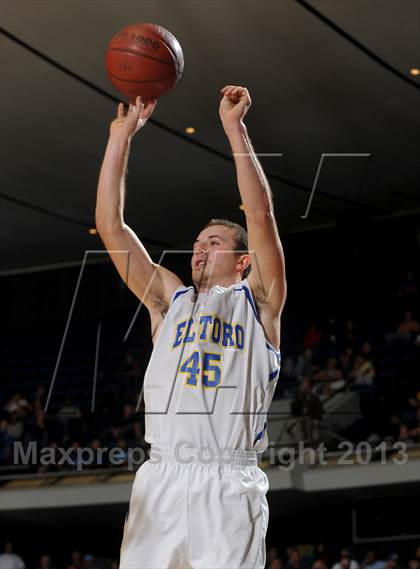 Thumbnail 1 in El Toro vs. Santa Monica (CIF SS D1A Final) photogallery.
