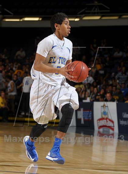 Thumbnail 3 in El Toro vs. Santa Monica (CIF SS D1A Final) photogallery.