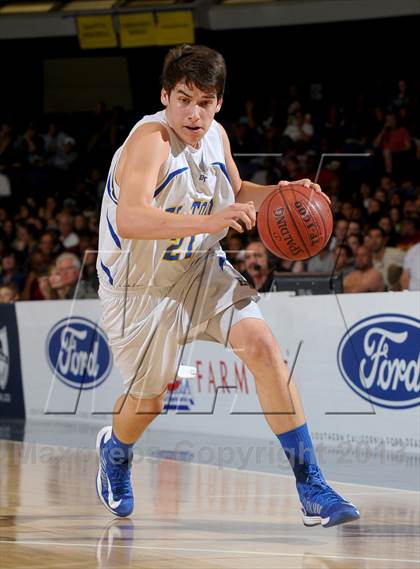 Thumbnail 1 in El Toro vs. Santa Monica (CIF SS D1A Final) photogallery.