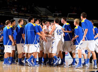 Thumbnail 2 in El Toro vs. Santa Monica (CIF SS D1A Final) photogallery.