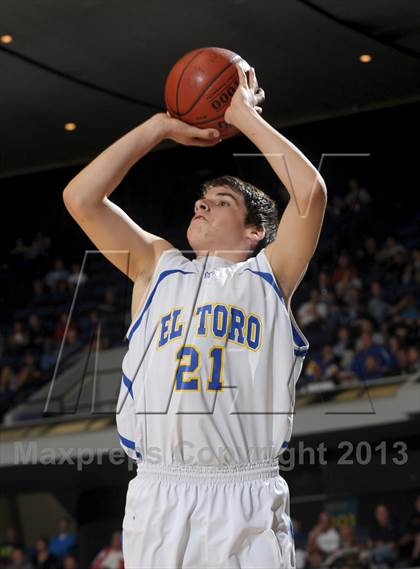 Thumbnail 2 in El Toro vs. Santa Monica (CIF SS D1A Final) photogallery.