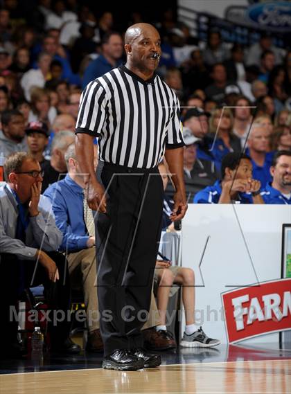 Thumbnail 1 in El Toro vs. Santa Monica (CIF SS D1A Final) photogallery.