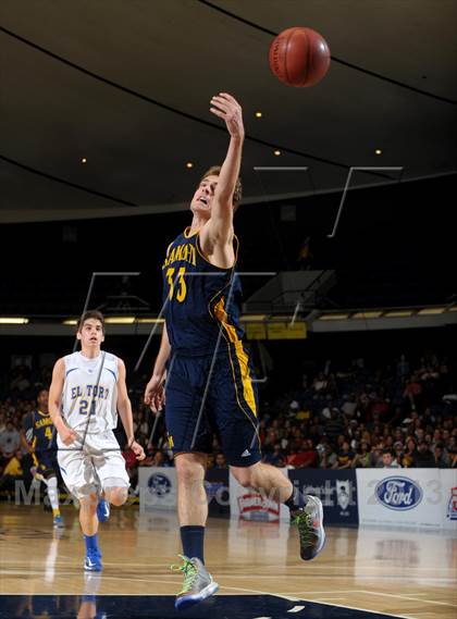 Thumbnail 2 in El Toro vs. Santa Monica (CIF SS D1A Final) photogallery.