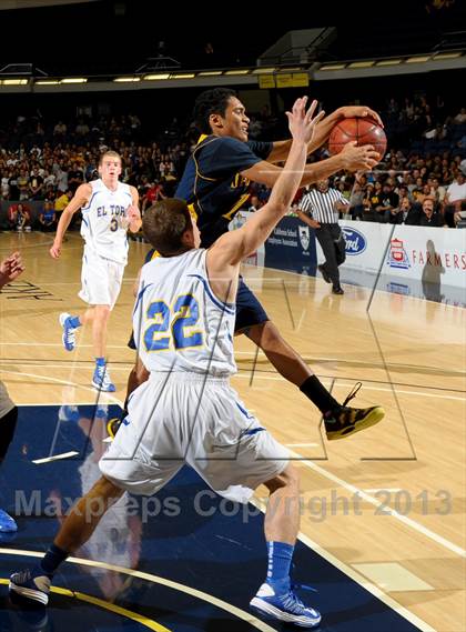 Thumbnail 1 in El Toro vs. Santa Monica (CIF SS D1A Final) photogallery.
