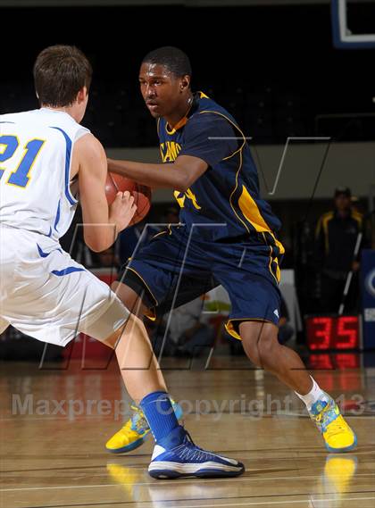 Thumbnail 1 in El Toro vs. Santa Monica (CIF SS D1A Final) photogallery.