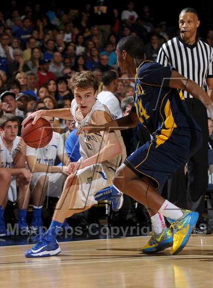 Thumbnail 3 in El Toro vs. Santa Monica (CIF SS D1A Final) photogallery.