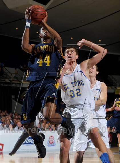 Thumbnail 3 in El Toro vs. Santa Monica (CIF SS D1A Final) photogallery.