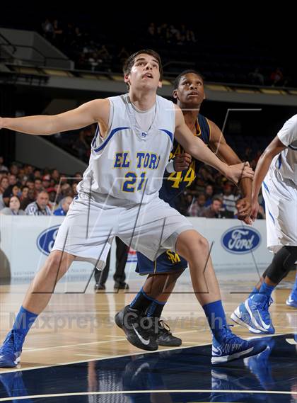 Thumbnail 3 in El Toro vs. Santa Monica (CIF SS D1A Final) photogallery.