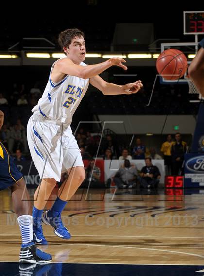 Thumbnail 3 in El Toro vs. Santa Monica (CIF SS D1A Final) photogallery.