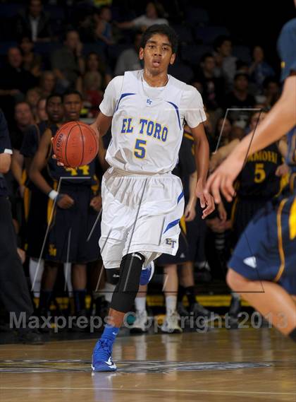 Thumbnail 3 in El Toro vs. Santa Monica (CIF SS D1A Final) photogallery.