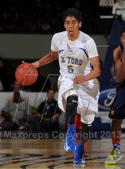 Thumbnail 2 in El Toro vs. Santa Monica (CIF SS D1A Final) photogallery.
