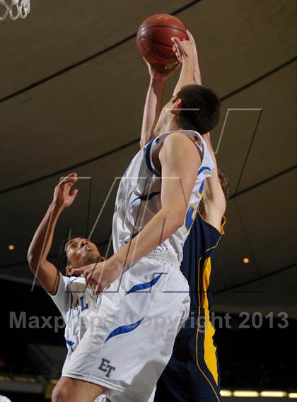 Thumbnail 1 in El Toro vs. Santa Monica (CIF SS D1A Final) photogallery.