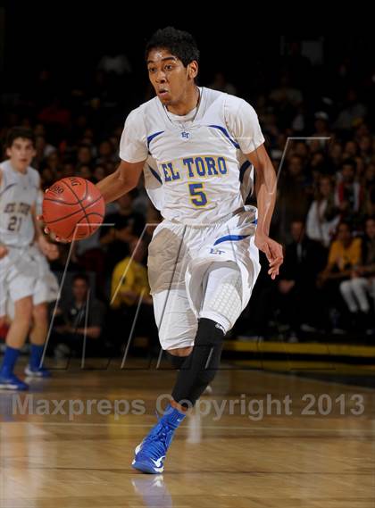 Thumbnail 2 in El Toro vs. Santa Monica (CIF SS D1A Final) photogallery.