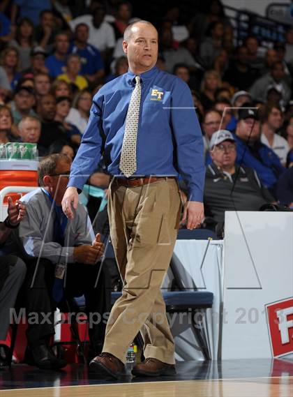Thumbnail 3 in El Toro vs. Santa Monica (CIF SS D1A Final) photogallery.