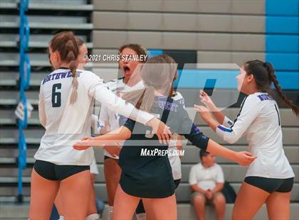 Thumbnail 2 in Northwest Christian vs Westview (Wolves Classic) photogallery.