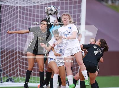 Thumbnail 3 in Barbers Hill vs. Foster (UIL 5A Region 3 & 4 Area) photogallery.