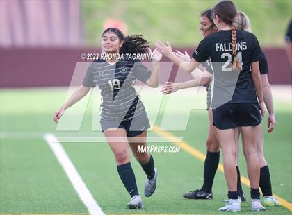 Thumbnail 3 in Barbers Hill vs. Foster (UIL 5A Region 3 & 4 Area) photogallery.