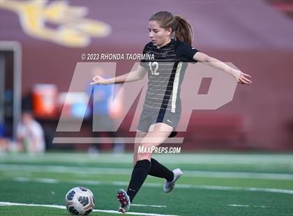 Thumbnail 3 in Barbers Hill vs. Foster (UIL 5A Region 3 & 4 Area) photogallery.