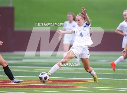Thumbnail 2 in Barbers Hill vs. Foster (UIL 5A Region 3 & 4 Area) photogallery.