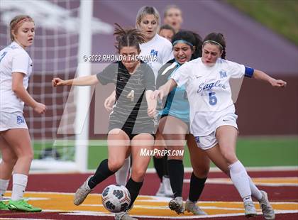 Thumbnail 2 in Barbers Hill vs. Foster (UIL 5A Region 3 & 4 Area) photogallery.