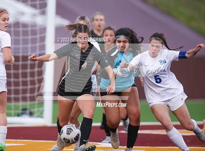 Thumbnail 1 in Barbers Hill vs. Foster (UIL 5A Region 3 & 4 Area) photogallery.