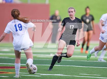 Thumbnail 1 in Barbers Hill vs. Foster (UIL 5A Region 3 & 4 Area) photogallery.