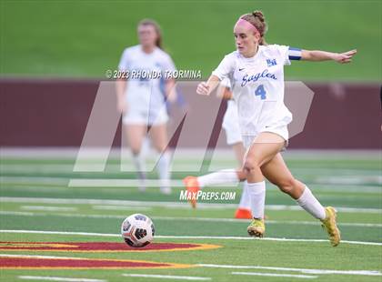 Thumbnail 1 in Barbers Hill vs. Foster (UIL 5A Region 3 & 4 Area) photogallery.