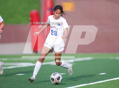 Thumbnail 1 in Barbers Hill vs. Foster (UIL 5A Region 3 & 4 Area) photogallery.