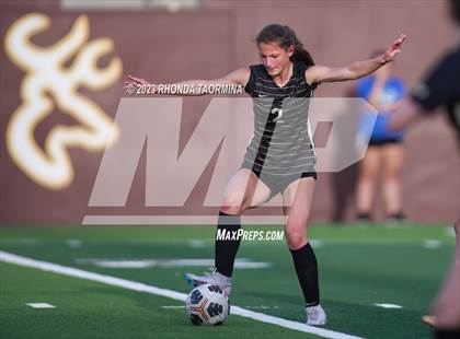 Thumbnail 3 in Barbers Hill vs. Foster (UIL 5A Region 3 & 4 Area) photogallery.