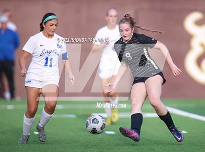Thumbnail 2 in Barbers Hill vs. Foster (UIL 5A Region 3 & 4 Area) photogallery.