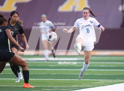 Thumbnail 3 in Barbers Hill vs. Foster (UIL 5A Region 3 & 4 Area) photogallery.