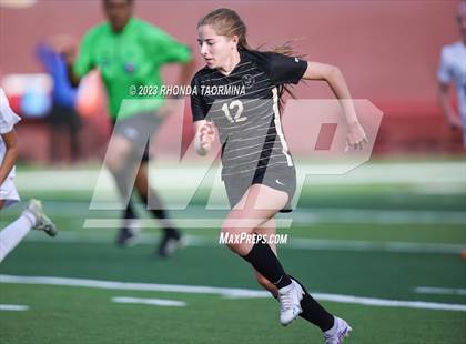 Thumbnail 3 in Barbers Hill vs. Foster (UIL 5A Region 3 & 4 Area) photogallery.